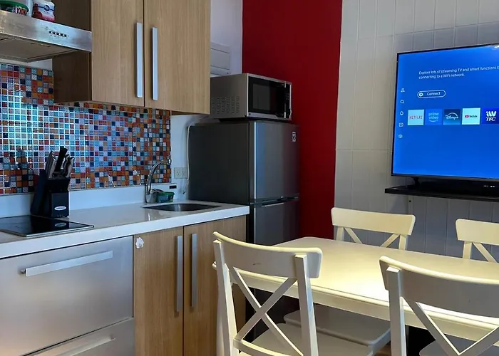 Stylish View Flat Cozy With Netflix Wifi In The Knightsbridge Residences Apartamento *