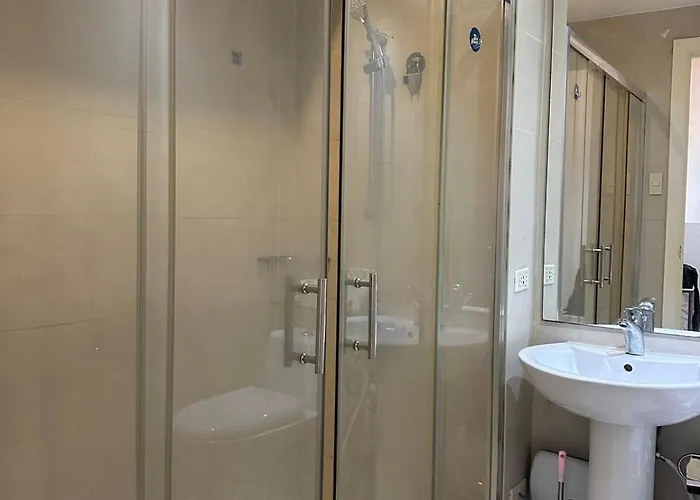 Stylish View Flat Cozy With Netflix Wifi In The Knightsbridge Residences Apartamento