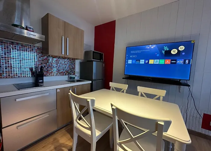 Stylish View Flat Cozy With Netflix Wifi In The Knightsbridge Residences * Manila