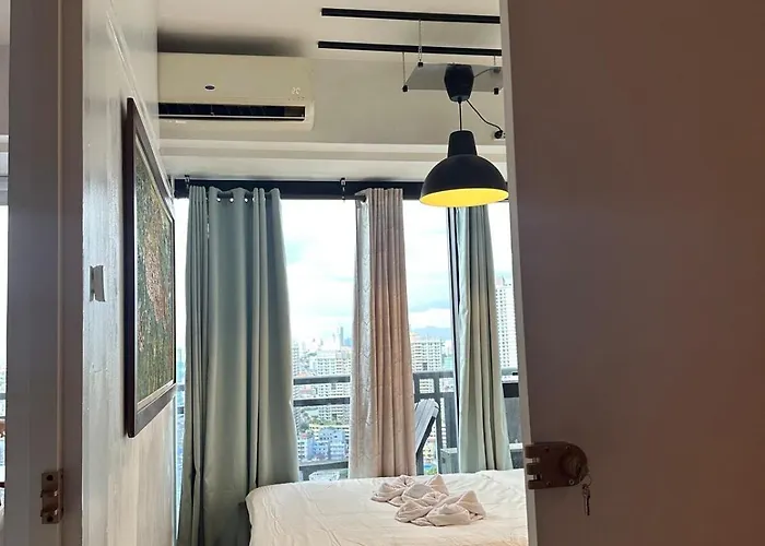 Stylish View Flat Cozy With Netflix Wifi In The Knightsbridge Residences *